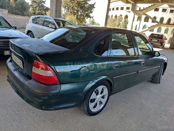 Opel Vectra 1998, 200,000 km - 1.6 l - Bakı