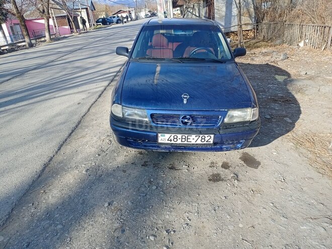 Opel Astra 1994, 358,678 km - 1.6 l - Oğuz