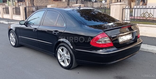 Mercedes E 280 2006, 393,000 km - 2.8 l - Zaqatala