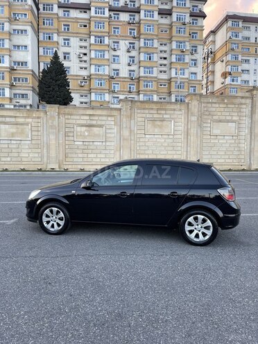 Opel Astra 2009, 215,500 km - 1.4 l - Bakı