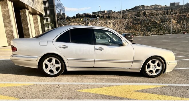 Mercedes E 320 2000, 385,000 km - 3.2 l - Bakı