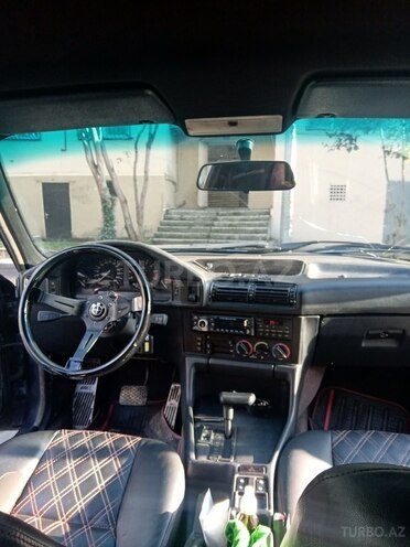 BMW 525 1991, 178,000 km - 2.5 l - Bakı