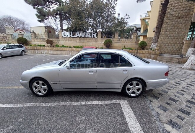 Mercedes E 270 2000, 335,000 km - 2.7 л - Bakı