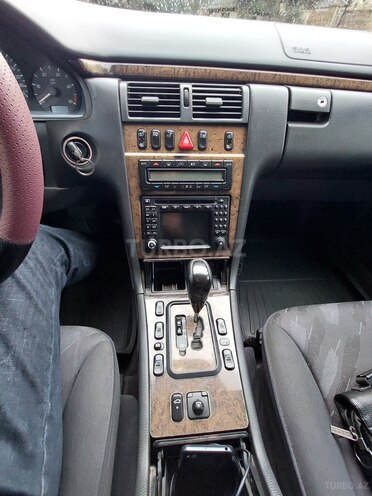 Mercedes E 270 2000, 335,000 km - 2.7 л - Bakı