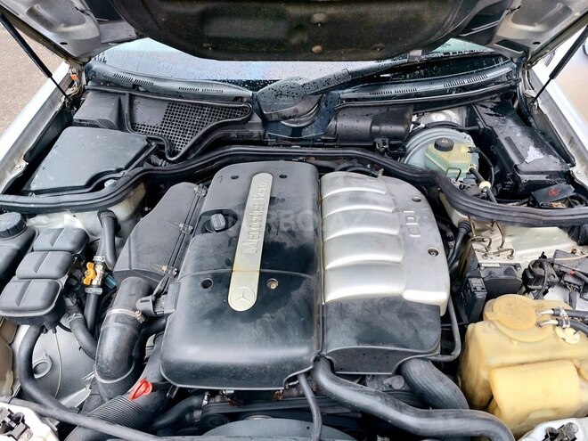 Mercedes E 270 2000, 335,000 km - 2.7 л - Bakı