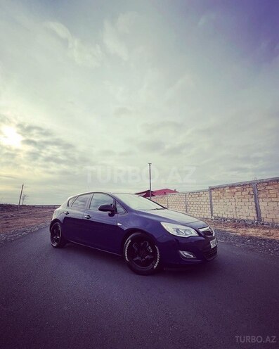 Opel Astra 2010, 145,000 km - 1.4 л - Zaqatala
