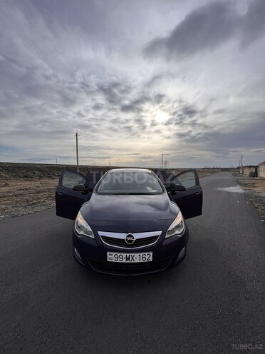 Opel Astra 2010, 145,000 km - 1.4 л - Zaqatala