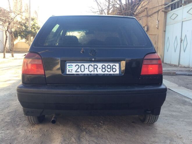 Volkswagen Golf 1993, 325,150 km - 1.6 l - Gəncə