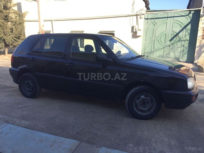 Volkswagen Golf 1993, 325,150 km - 1.6 l - Gəncə