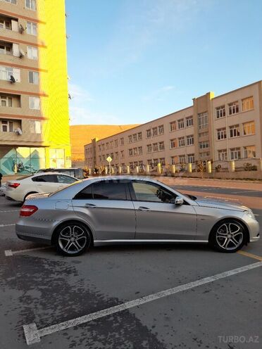 Mercedes E 220 2009, 250,000 km - 2.2 л - Bakı