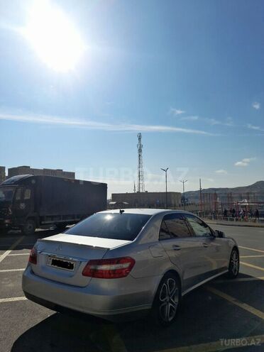 Mercedes E 220 2009, 250,000 km - 2.2 л - Bakı