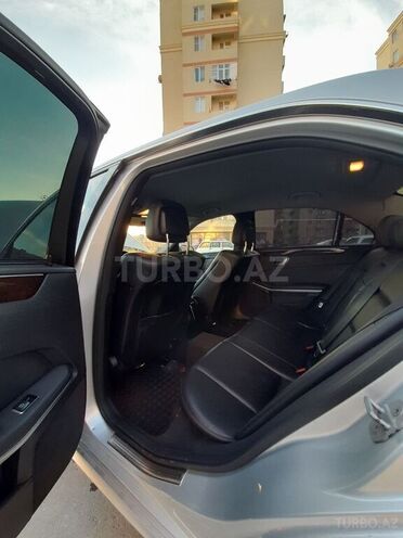Mercedes E 220 2009, 250,000 km - 2.2 л - Bakı