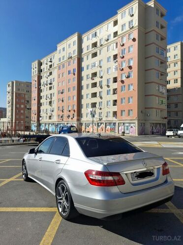 Mercedes E 220 2009, 250,000 km - 2.2 л - Bakı