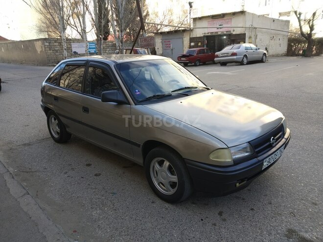 Opel Astra 1993, 288,525 km - 1.4 l - Sumqayıt