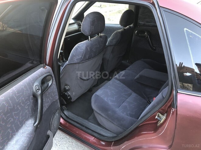 Opel Vectra 1997, 178,000 km - 2.5 l - Sumqayıt