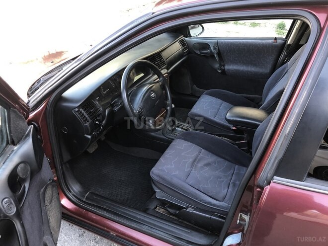 Opel Vectra 1997, 178,000 km - 2.5 l - Sumqayıt