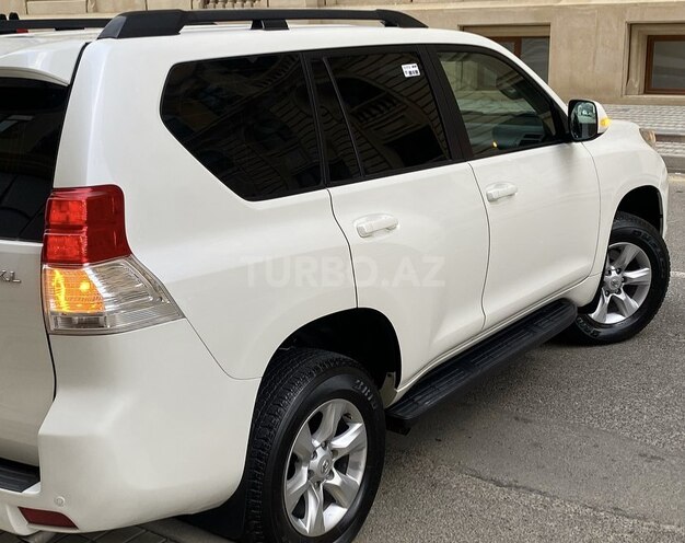 Toyota Prado 2010, 211,200 km - 2.7 l - Bakı