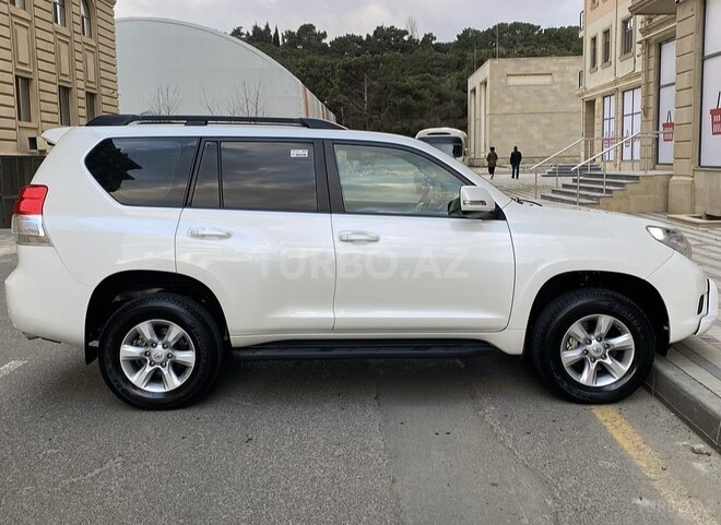Toyota Prado 2010, 211,200 km - 2.7 l - Bakı