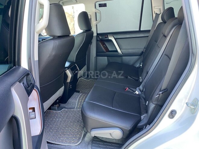 Toyota Prado 2010, 211,200 km - 2.7 l - Bakı