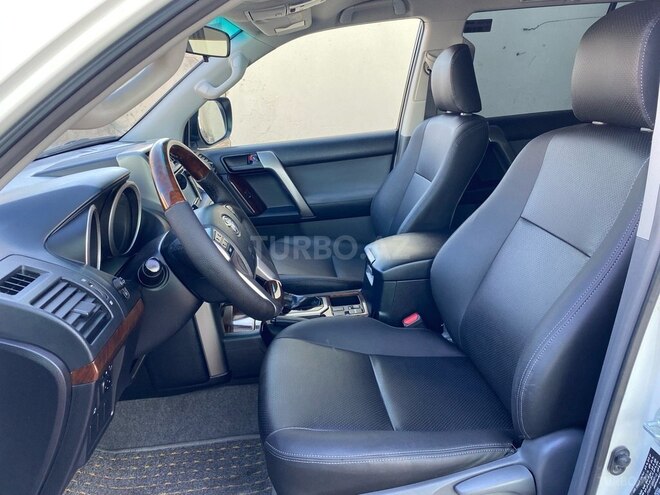 Toyota Prado 2010, 211,200 km - 2.7 l - Bakı