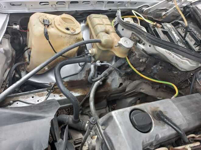 Mercedes E 200 1990, 200,786 km - 2.0 l - İmişli