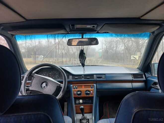 Mercedes E 200 1990, 200,786 km - 2.0 l - İmişli