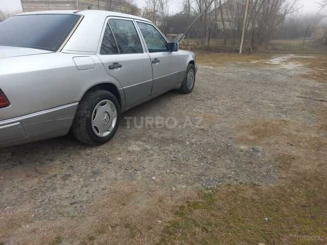 Mercedes E 200 1990, 200,786 km - 2.0 l - İmişli