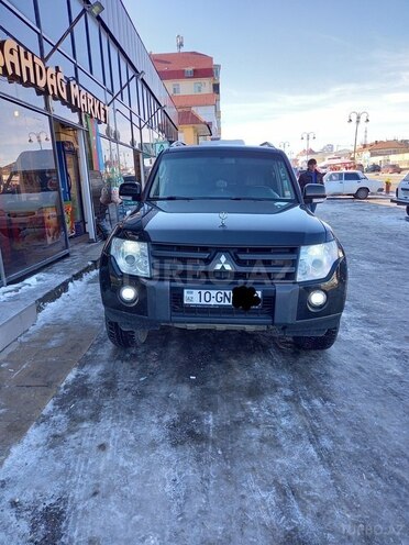 Mitsubishi Pajero 2008, 235,000 km - 3.0 л - Quba