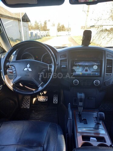 Mitsubishi Pajero 2008, 235,000 km - 3.0 л - Quba
