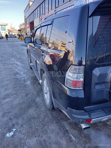 Mitsubishi Pajero 2008, 235,000 km - 3.0 л - Quba