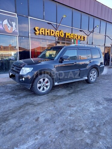 Mitsubishi Pajero 2008, 235,000 km - 3.0 л - Quba