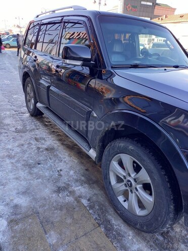 Mitsubishi Pajero 2008, 235,000 km - 3.0 л - Quba