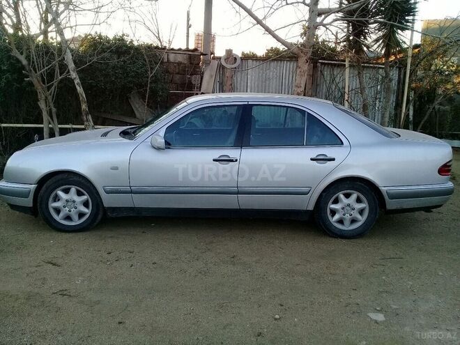 Mercedes E 240 1998, 542,042 km - 2.4 л - Bakı