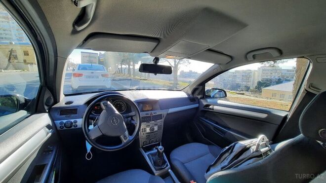 Opel Astra 2006, 255,000 km - 1.3 л - Bakı