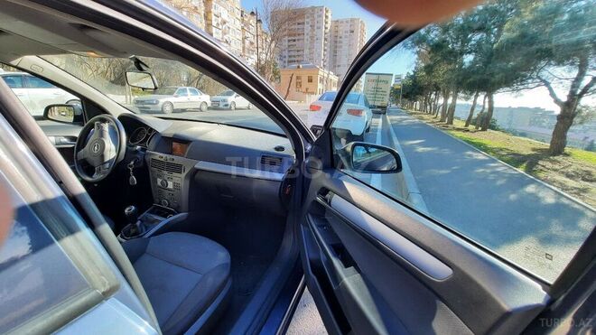 Opel Astra 2006, 255,000 km - 1.3 л - Bakı