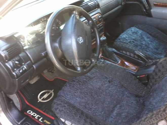 Opel Omega 1997, 235,680 km - 2.0 л - Bakı
