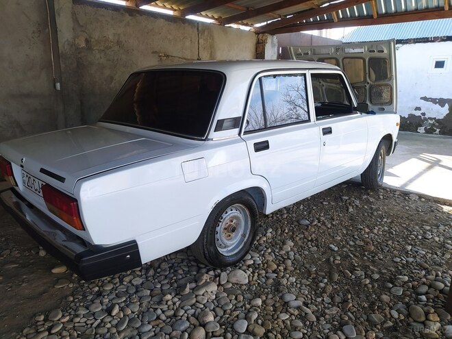 LADA (VAZ) 2107 2007, 77,000 km - 1.6 л - Xudat