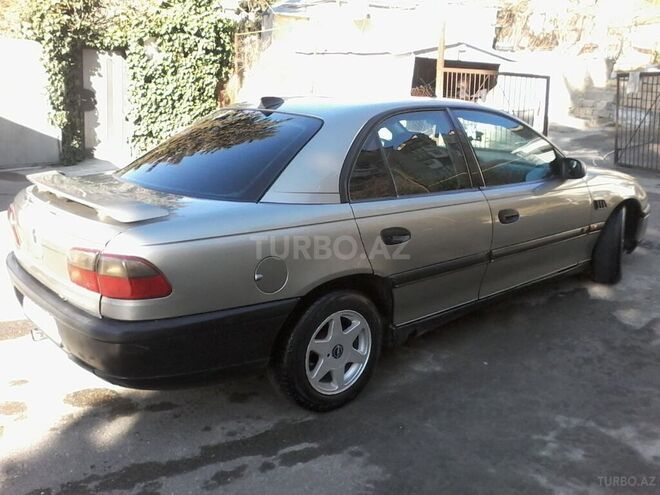Opel Omega 1997, 235,680 km - 2.0 л - Bakı
