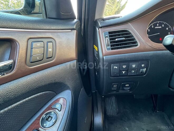 Hyundai Genesis 2009, 270,000 km - 3.8 l - Bakı