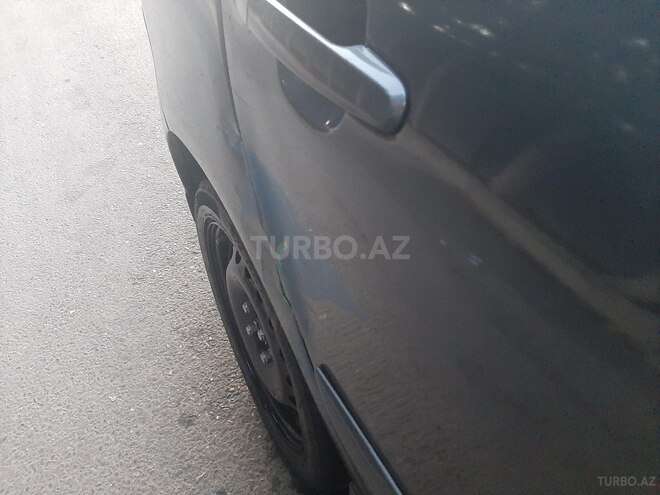Toyota Corolla 2005, 239,382 km - 1.4 л - Bakı