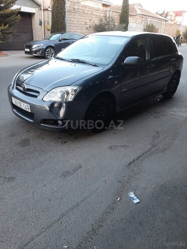 Toyota Corolla 2005, 239,382 km - 1.4 л - Bakı
