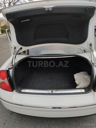 Volkswagen Passat 2004, 355,000 km - 1.8 l - Bakı