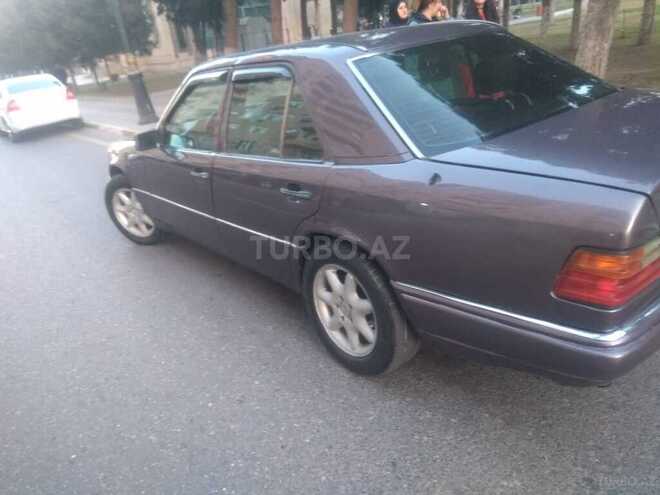 Mercedes E 200 1993, 356,895 km - 2.0 l - Bakı