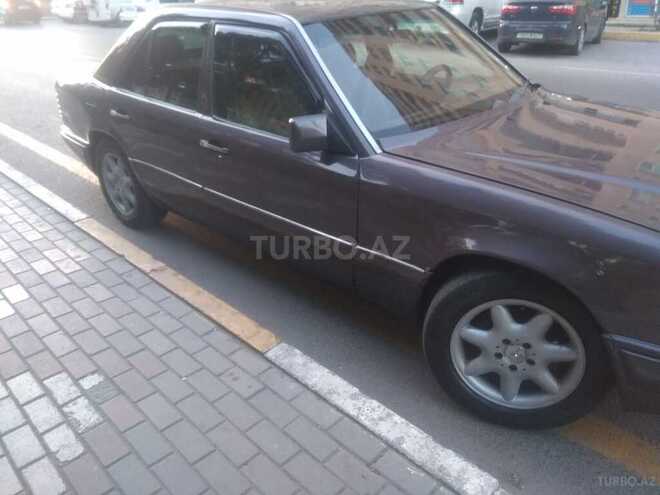 Mercedes E 200 1993, 356,895 km - 2.0 l - Bakı