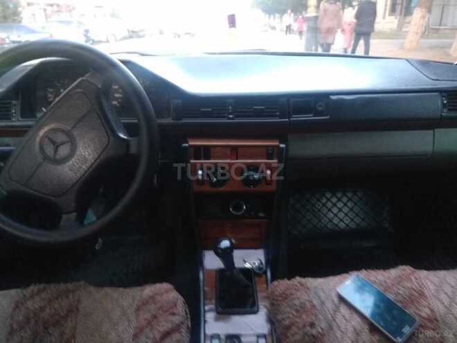 Mercedes E 200 1993, 356,895 km - 2.0 l - Bakı
