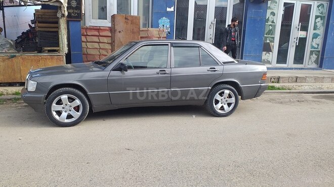 Mercedes 190 1990, 325,605 km - 2.0 l - Masallı