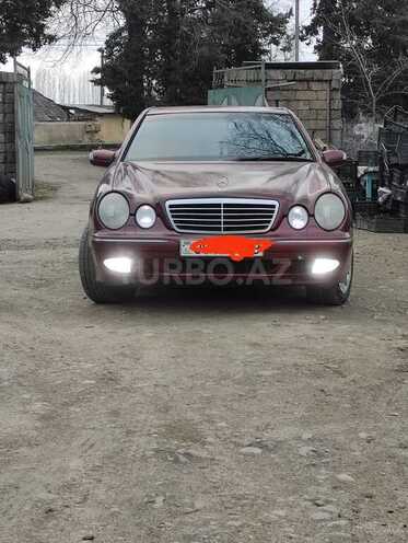Mercedes E 220 2001, 232,600 km - 2.2 l - Lənkəran