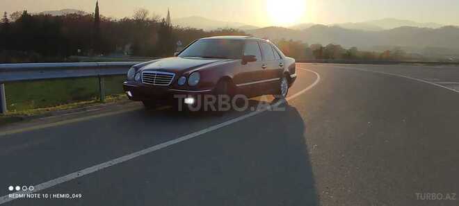 Mercedes E 220 2001, 232,600 km - 2.2 l - Lənkəran