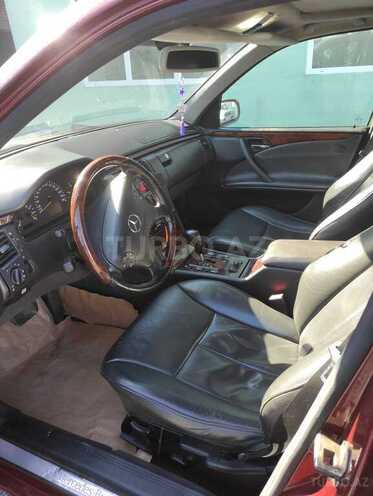 Mercedes E 220 2001, 232,600 km - 2.2 l - Lənkəran