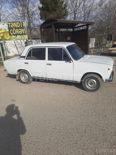 LADA (VAZ) 21011 1984, 200,000 km - 1.6 l - Şamaxı